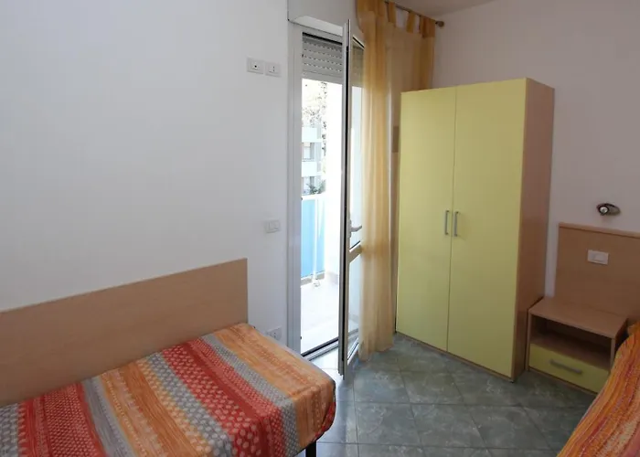 アパート Colorful Flat By The Lo Stallone